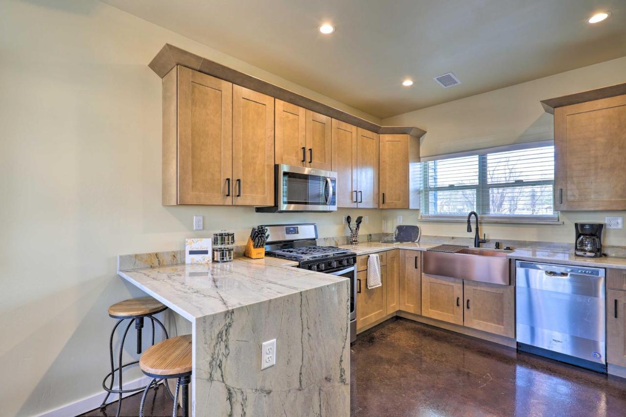 Modern Retreat 3 Blocks To Dtwn Williams And Rte 66别墅 外观 照片
